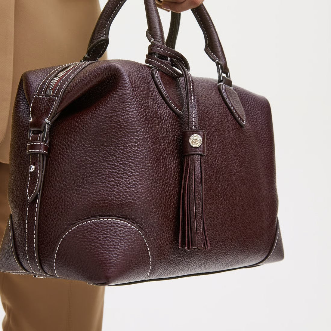 Adjustable Silhouette Tassel Decor Barrel Crossbody Handbag